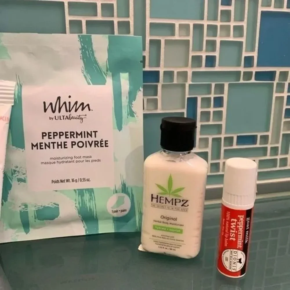 ULTA Beauty Skincare Bundle Primer Makeup Remover Hempz Lotion Whim‎ Foot Mask